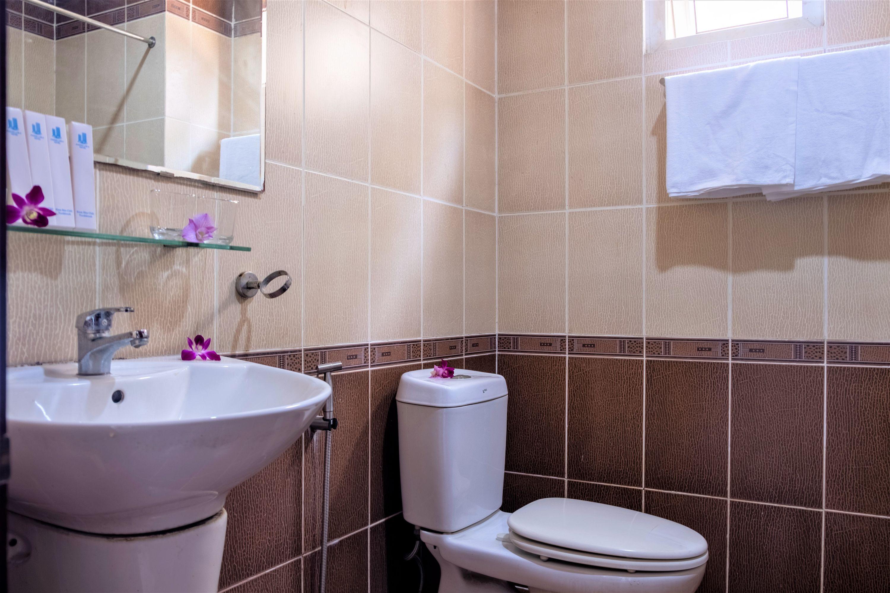 Phong Lan 2 Khách sạn